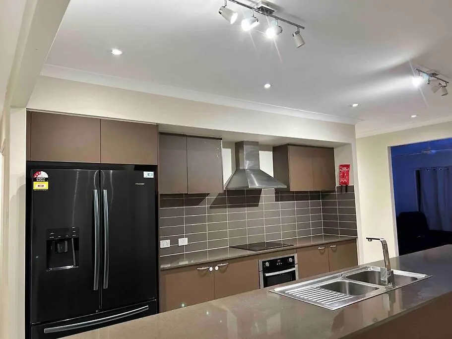 Stay At Flagstone Jimboomba